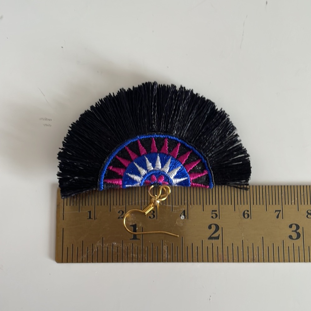 HANDMADE FAN TASSEL EARRINGS - Picture 5 of 5
